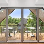 5 Bedroom Stunning In Tossens
