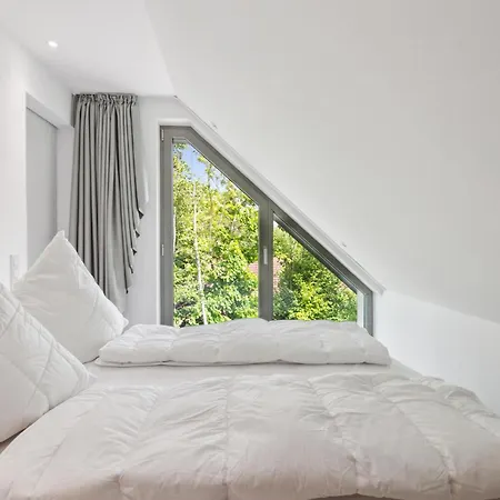 5 Bedroom In Tossens Apartmán *